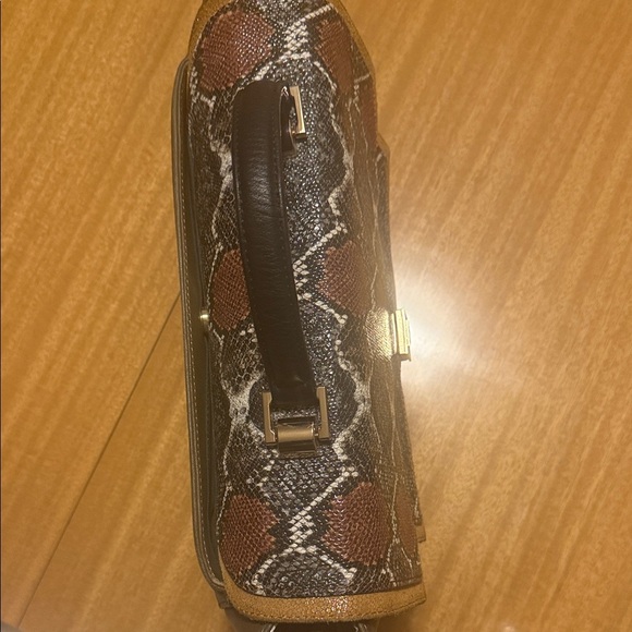 Kelly Wynne designer Olive and Python Print Satchel - Picture 6 of 13